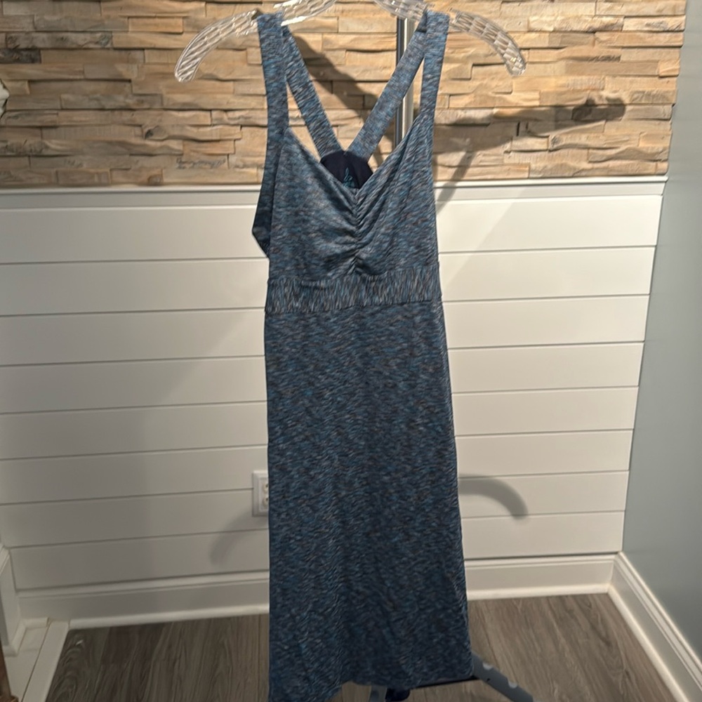 Prana size medium space dye blue dress.